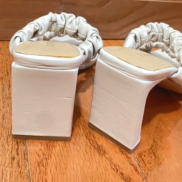 Express Ruched Double Band Heeled Sandals size 5.5-6 - Picture 9 of 11